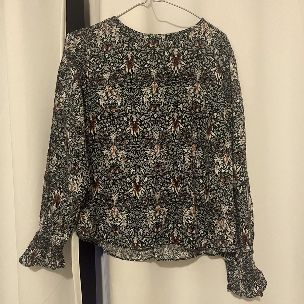 H&m x Morris and co top